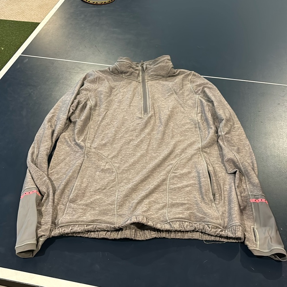 Lululemon gray pullover with banded waist